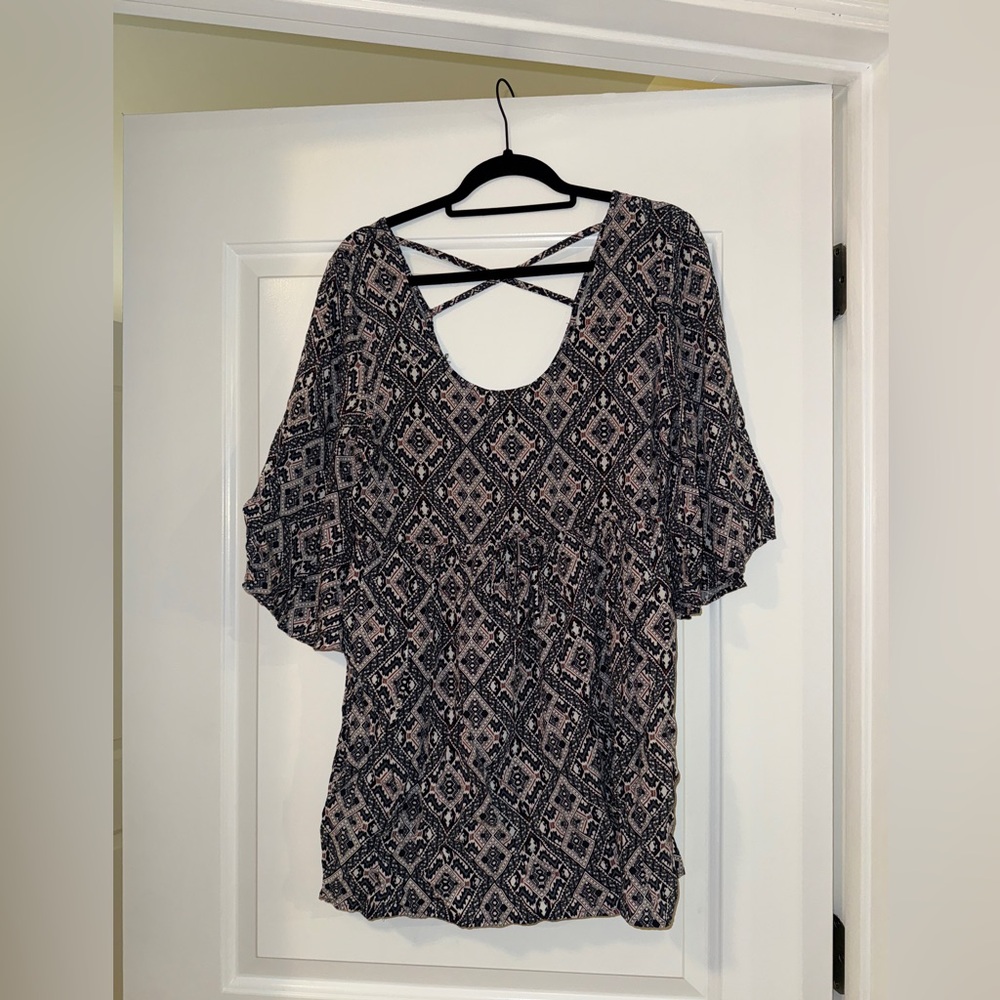 Abstract mini Dress with short sleeves